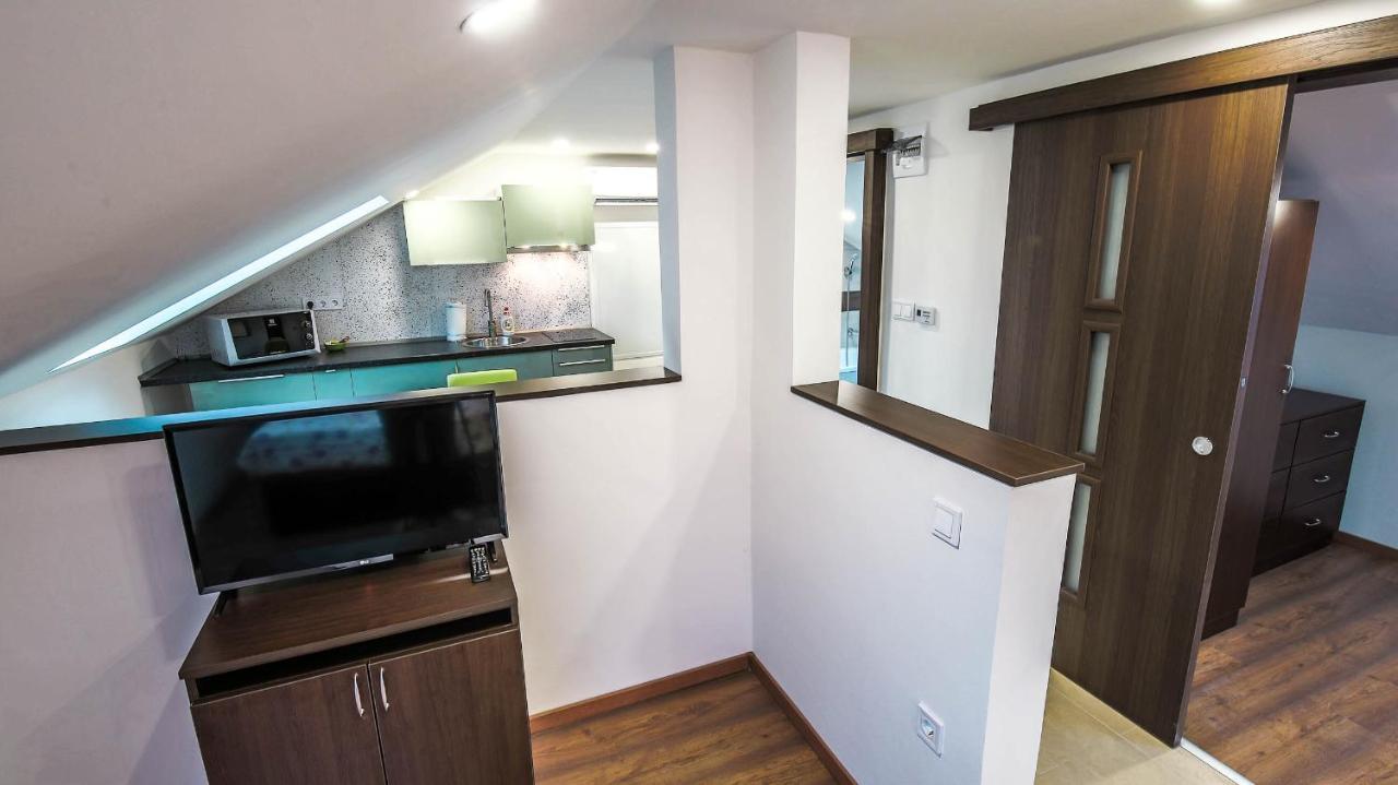 White Apartman Siofok 2 Экстерьер фото