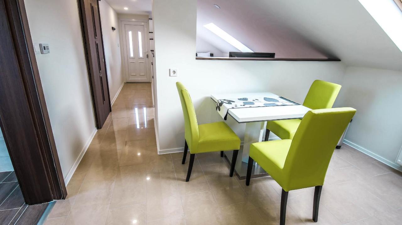 White Apartman Siofok 2 Экстерьер фото